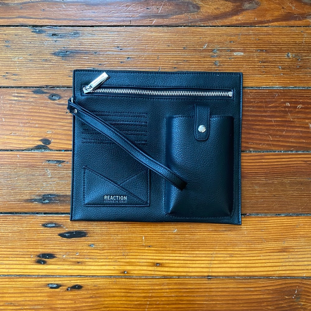 Reaction Wristlet and Bag Insert